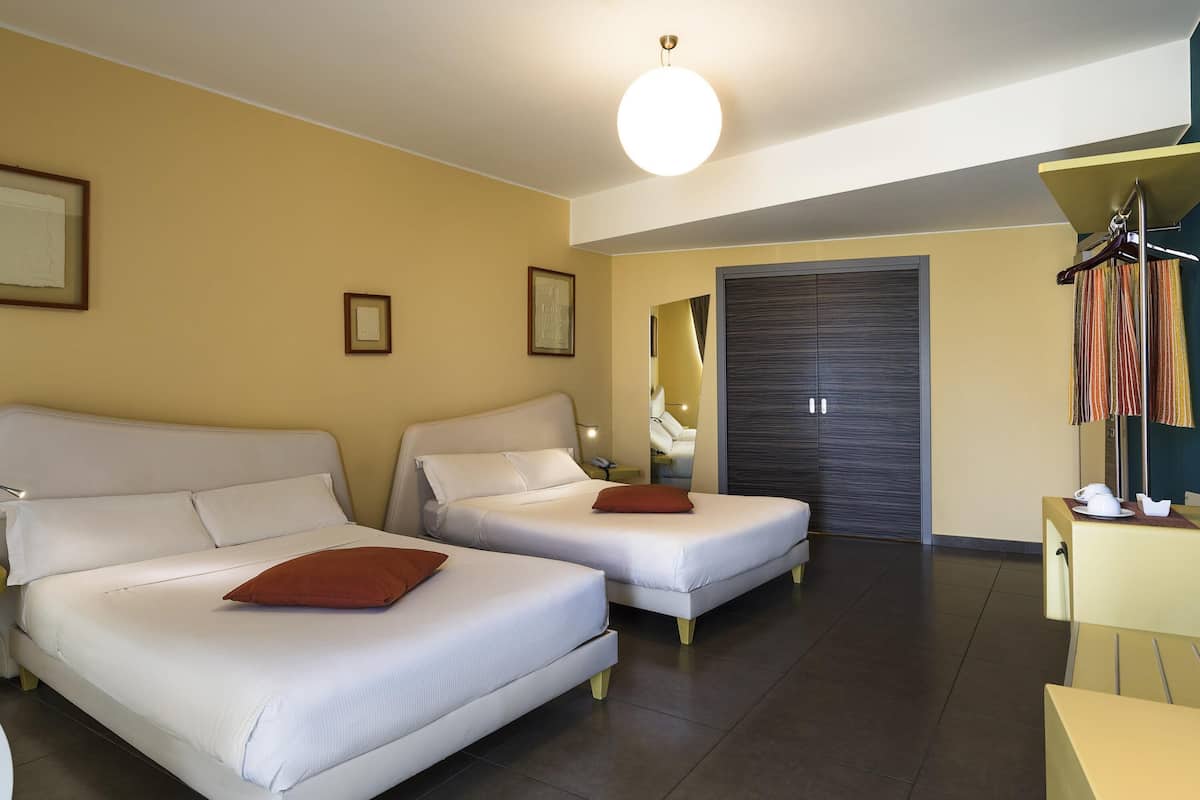 Superior Room, 2 Single Beds