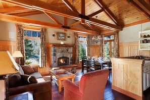 Deluxe Cabin, 2 Bedrooms (Deluxe Two Bedroom Cabin) | Private kitchen | Coffee/tea maker - Tamarack Lodge and Resort (Mammoth Lakes)