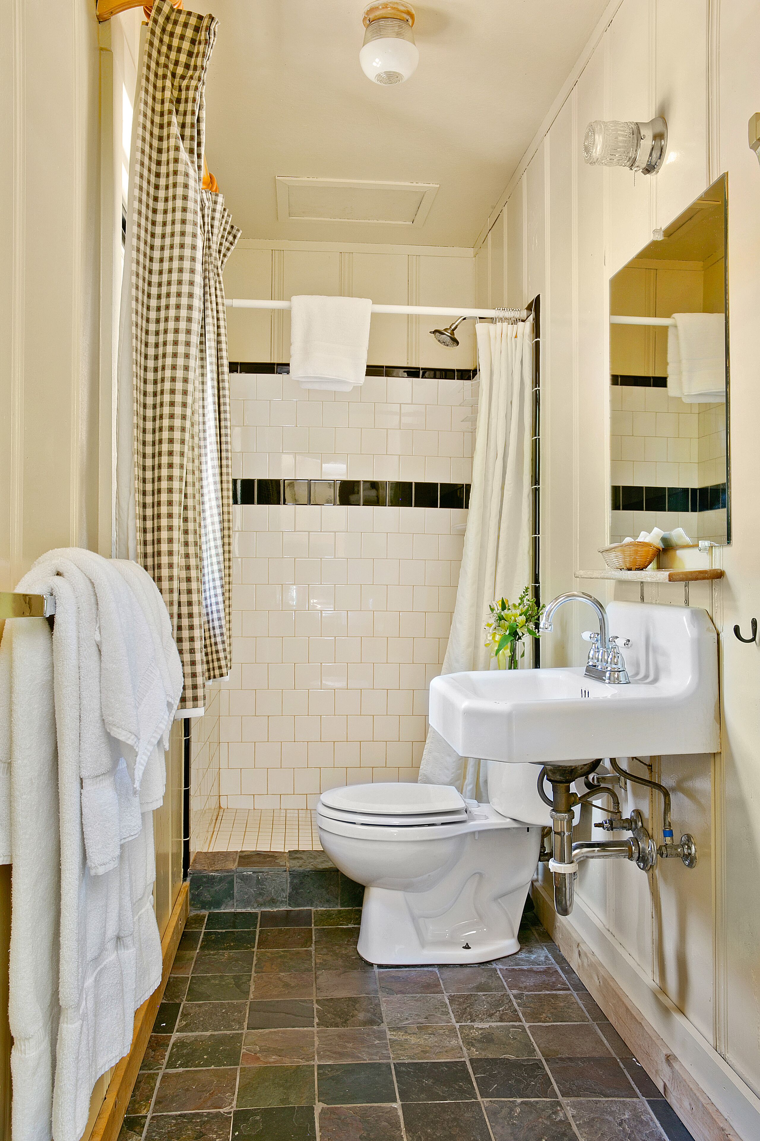 cabin (historic studio cabin) | bathroom | free toiletries, hair dryer, towels, soap
