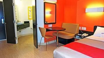 Wifi gratis y ropa de cama