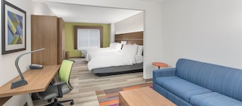 Holiday Inn Express & Suites Palm Bay by IHG