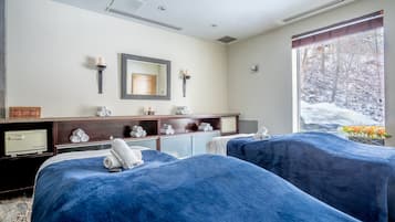 Couples treatment rooms, body treatments, prenatal massages, body wraps