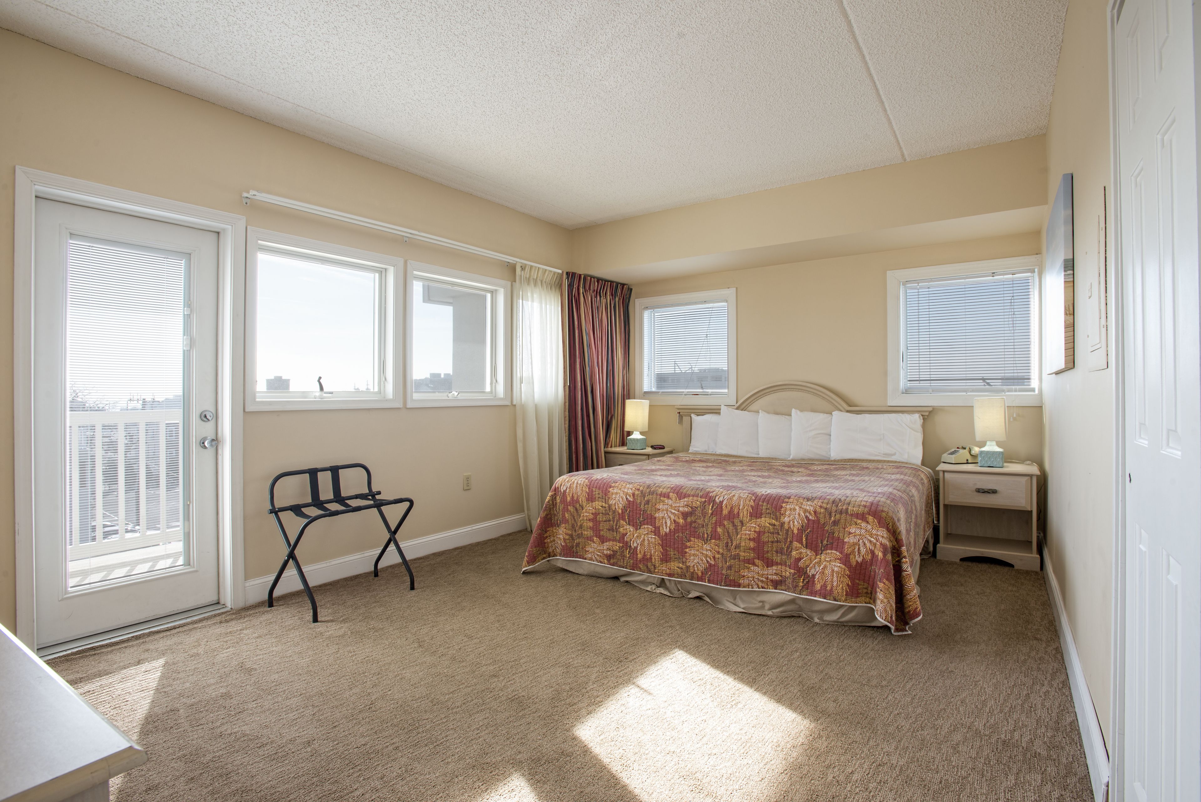 penthouse, 1 bedroom | 1 bedroom, in-room safe, iron/ironing board, free wifi