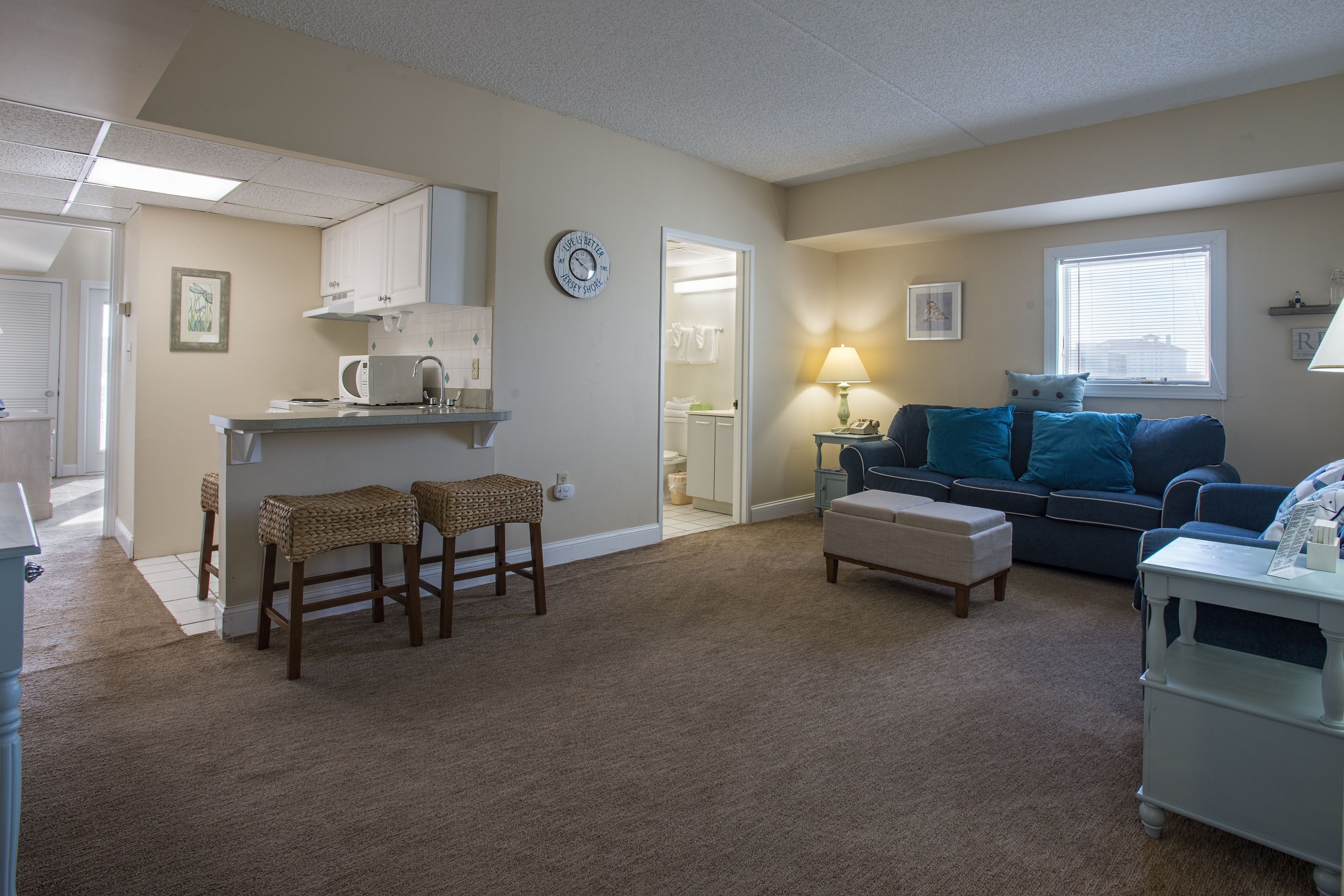 penthouse, 1 bedroom | living area | flat-screen tv