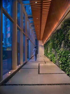 Body treatments, hydrotherapy, aromatherapy, body wraps, body scrubs - Grand Hyatt Shenzhen (Shenzhen)