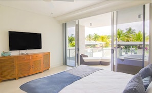 Appartement Deluxe, 3 chambres, terrasse | Literie de qualité, coffre-fort, décor unique, ameublement unique
