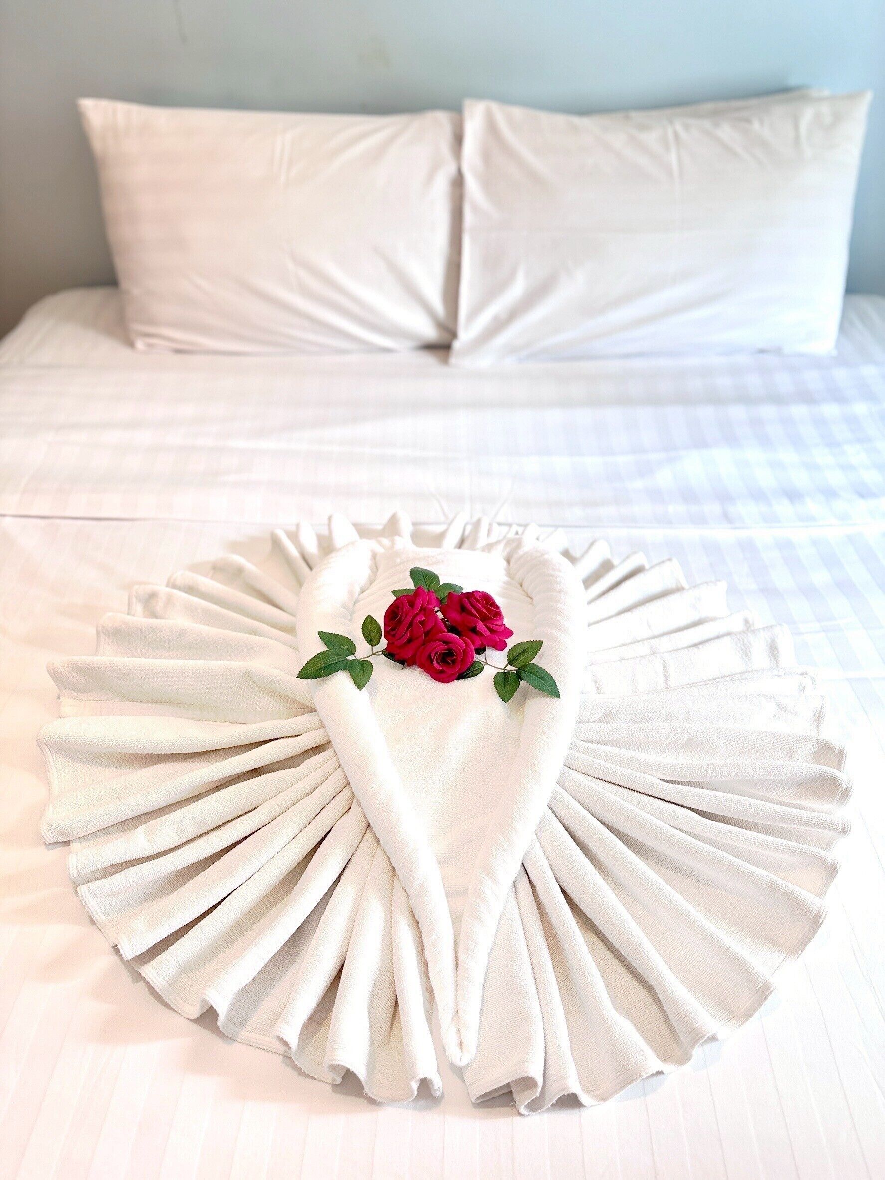 In-room safe, desk, free WiFi