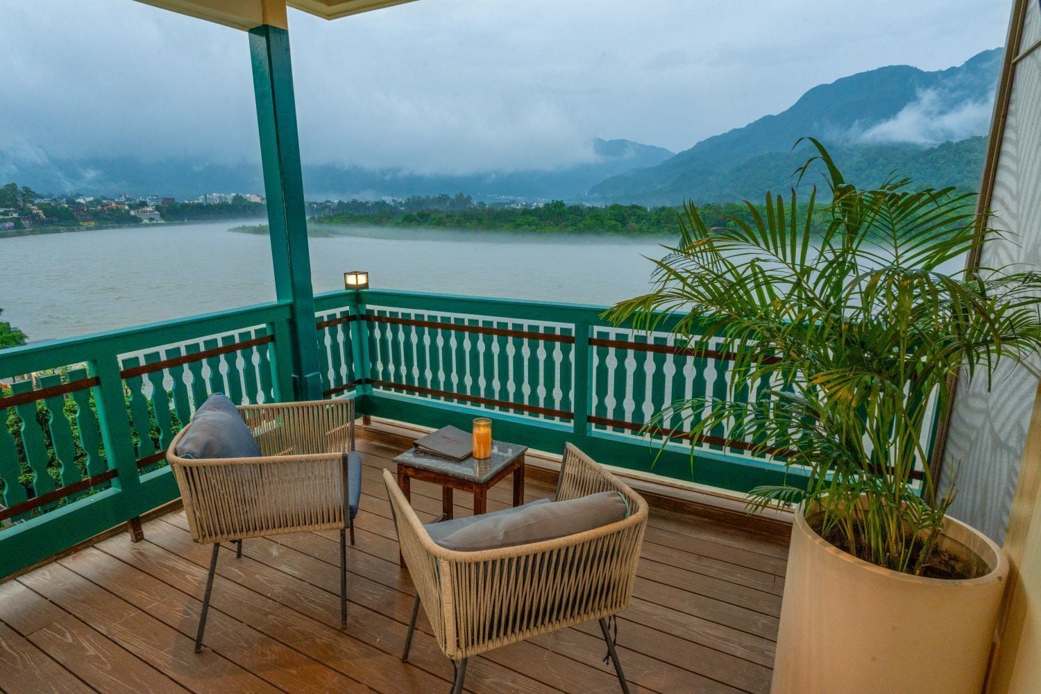 Luxury Premium-Riverview with Balcony | Balcony view