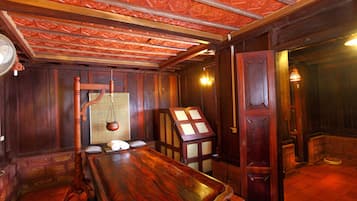 Couples treatment rooms, body treatments