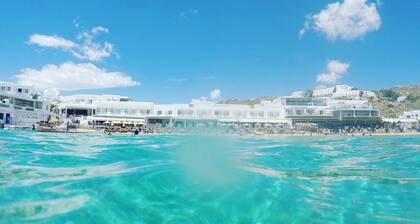 Acrogiali Beachfront Hotel