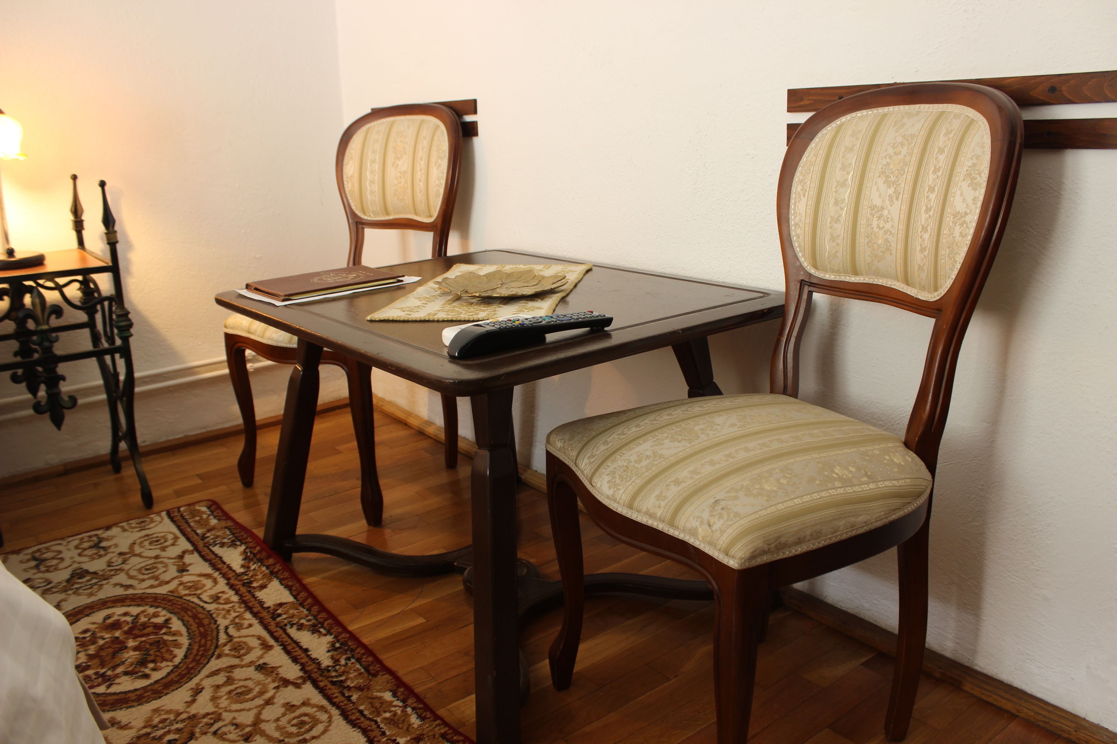 economy twin room | 1 bedroom, minibar, in-room safe, blackout curtains