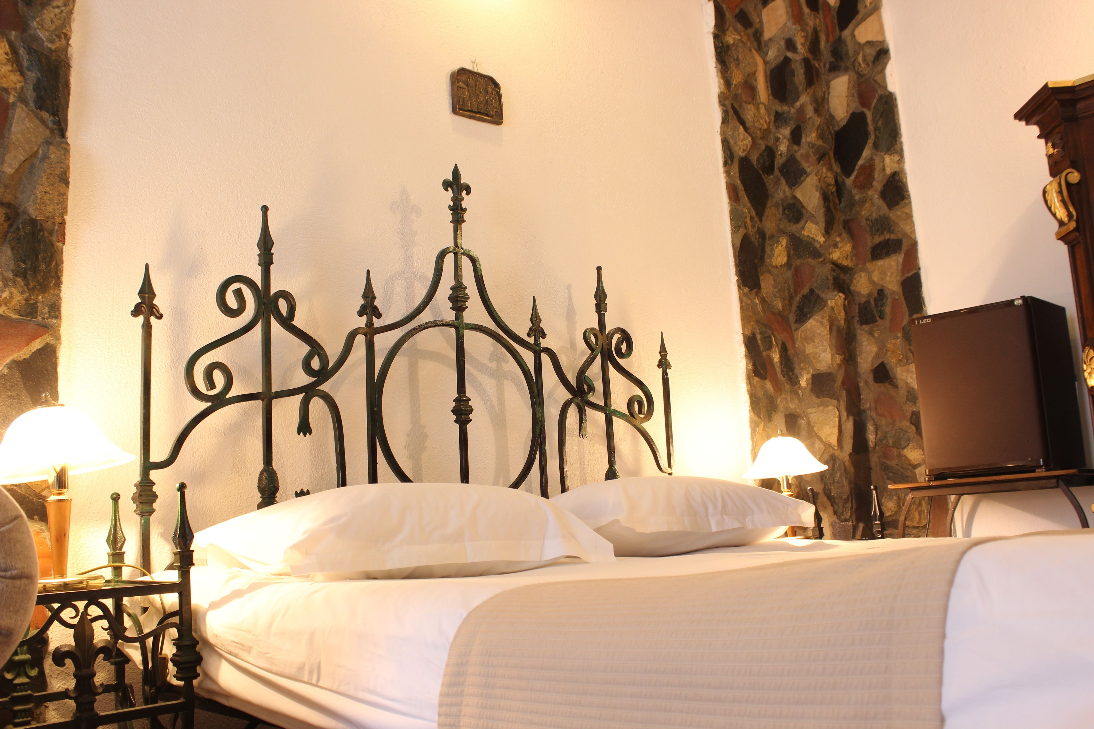 standard double room | 1 bedroom, minibar, in-room safe, blackout curtains