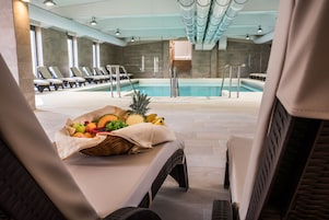 Una piscina techada
