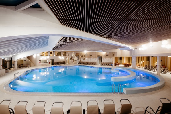 Indoor pool, outdoor pool, sun loungers