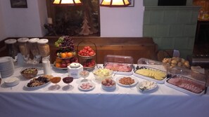Breakfast area - Gasthof zum Rassen (Garmisch-Partenkirchen)