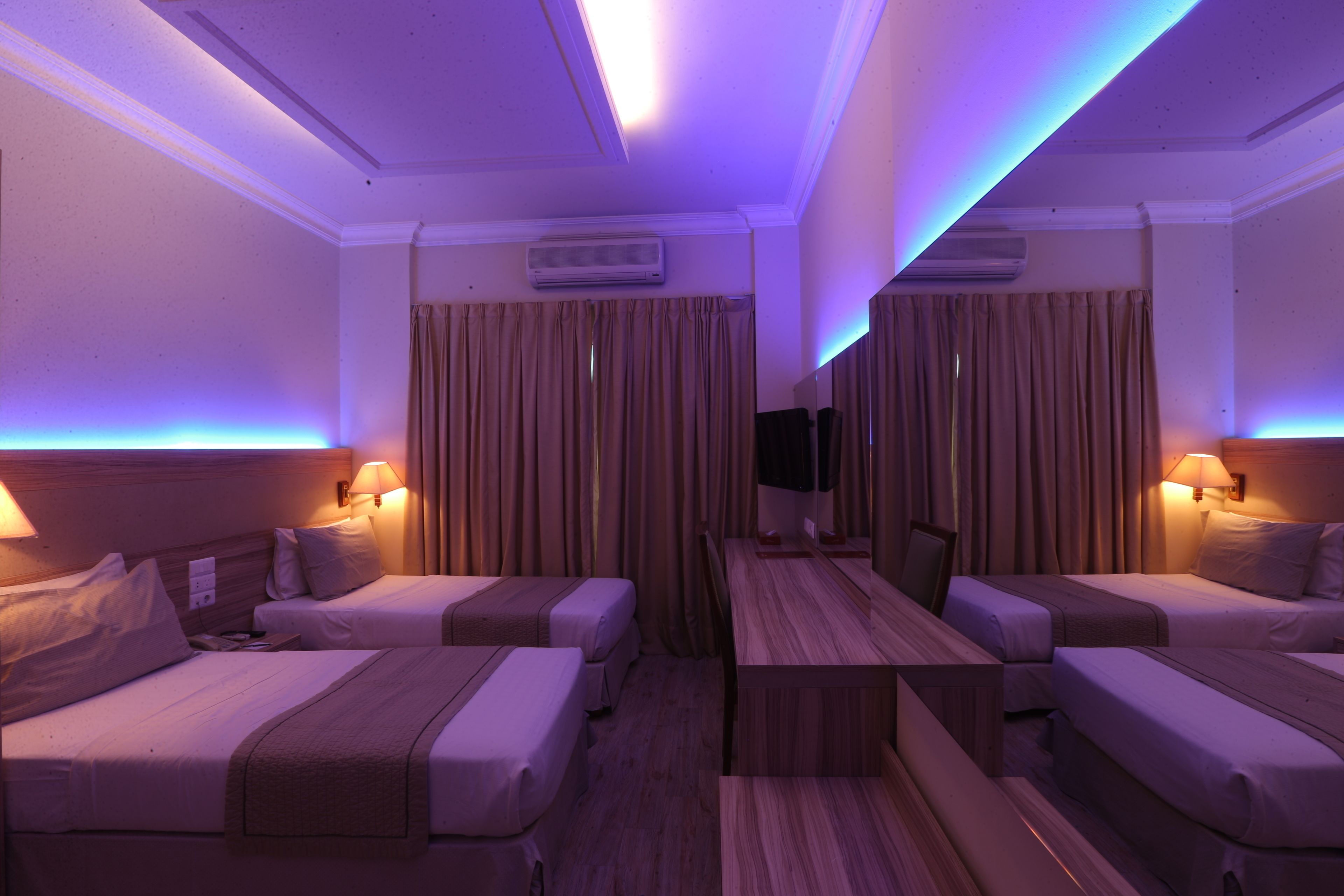 hypo-allergenic bedding, minibar, in-room safe, desk