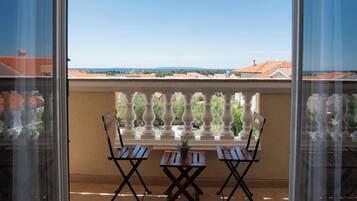 Chambre Double Standard, balcon | Vue sur la ville