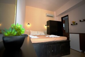 Studio, Meerblick | Zimmersafe, Bügeleisen/Bügelbrett, kostenloses WLAN, Bettwäsche