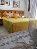 Ropa de cama de alta calidad, cubrecamas y colchones con pillow-top 