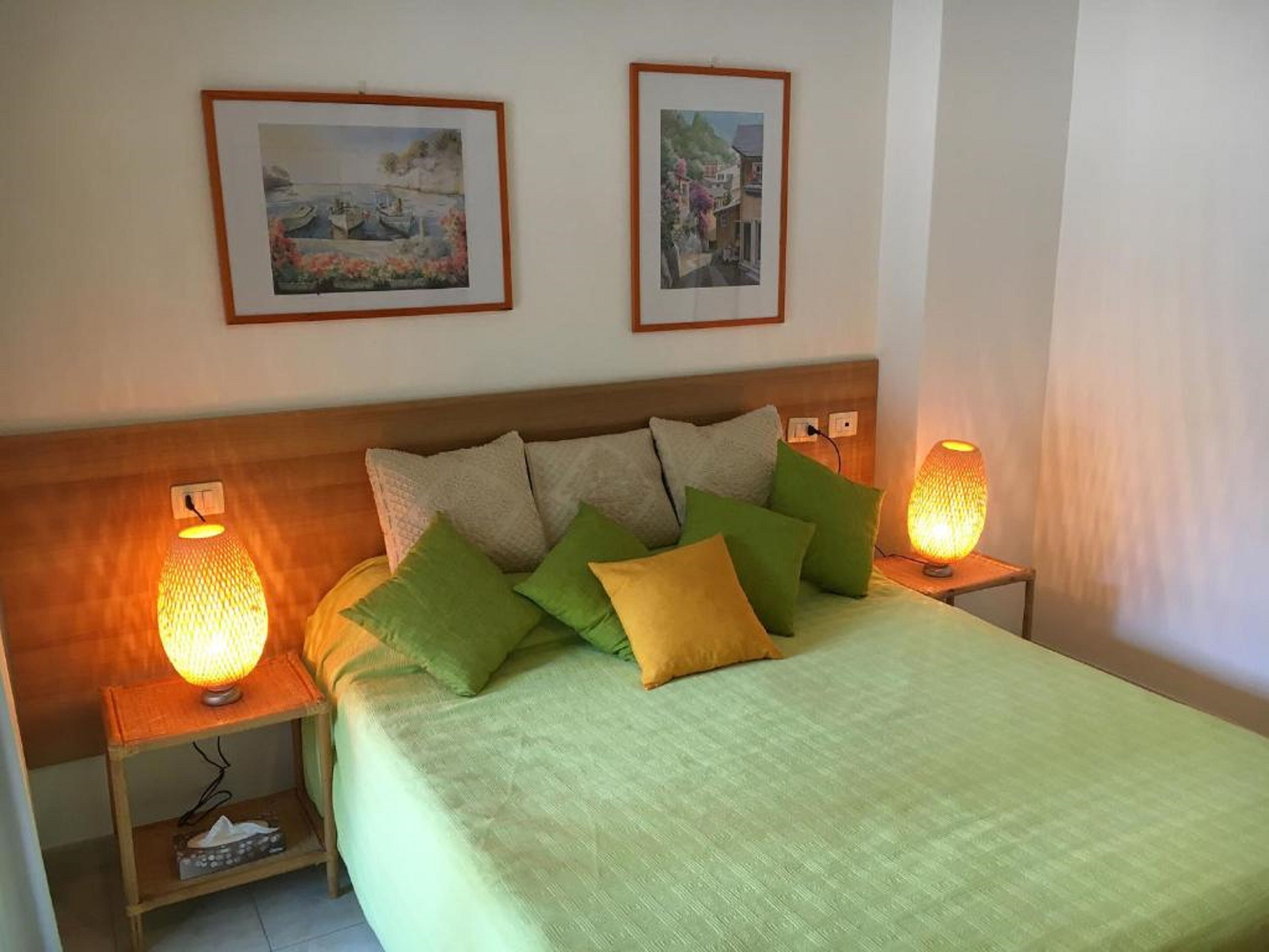 Premium bedding, down comforters, pillowtop beds, minibar