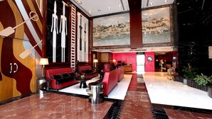 Lobby - Byblos Hotel Tecom (Dubai)