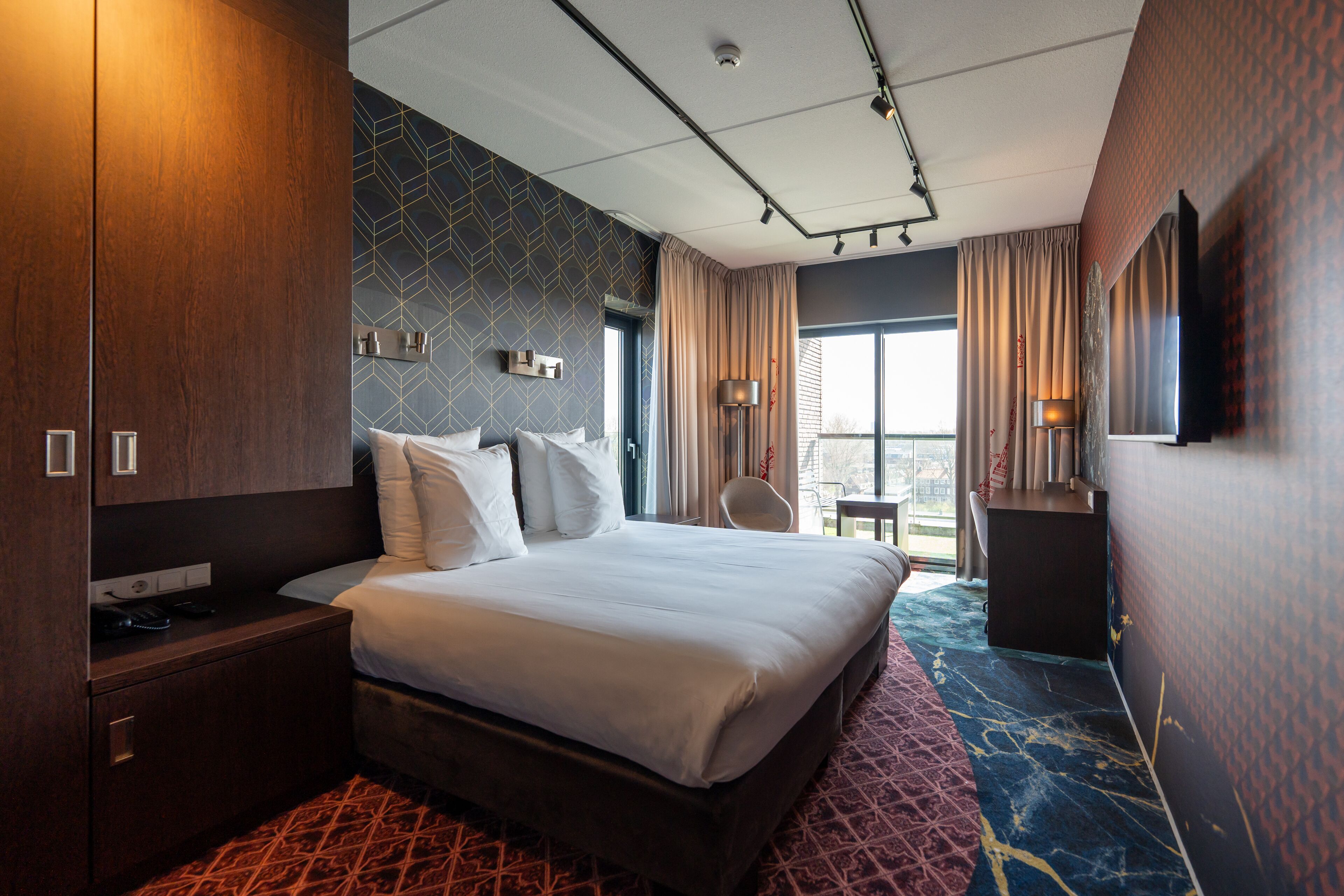 comfort plus | in-room safe, desk, soundproofing, iron/ironing board