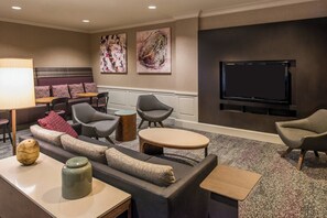 Lobby - Courtyard Marriott Clemson (Clemson)
