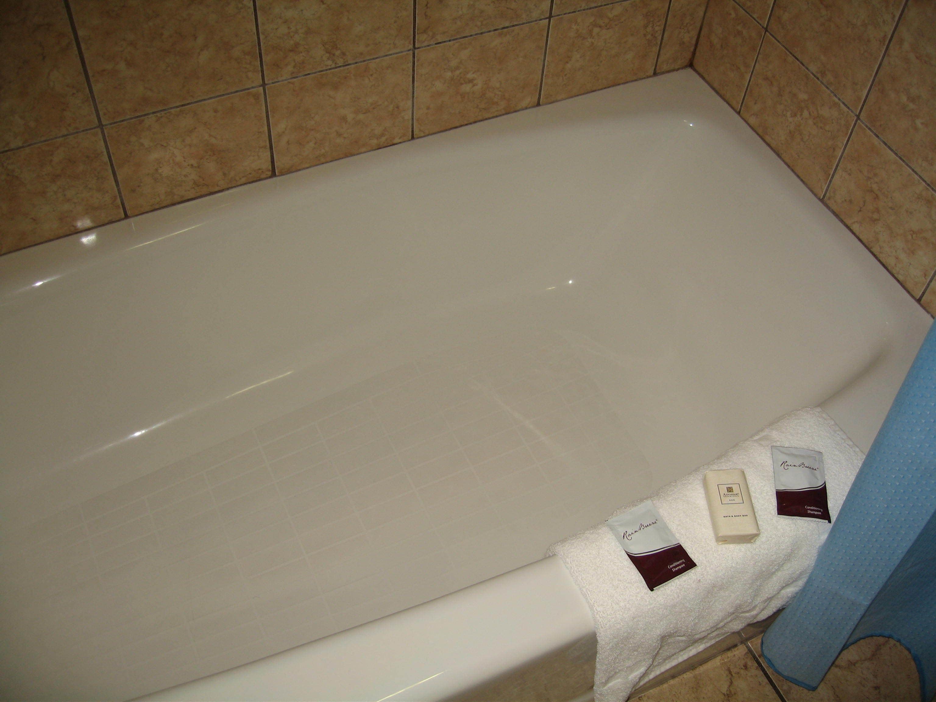 deep-soaking bathtub