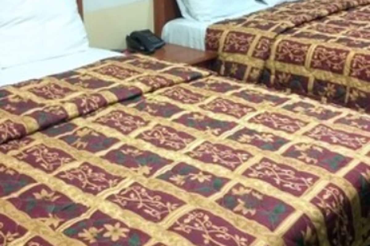 Standard Room, 2 Double Beds | Free WiFi