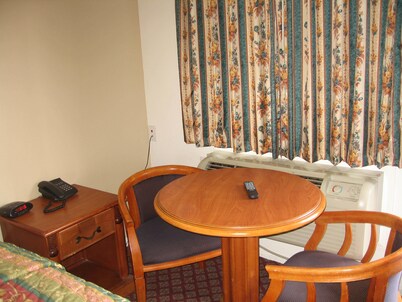 Tower Motel Long Beach