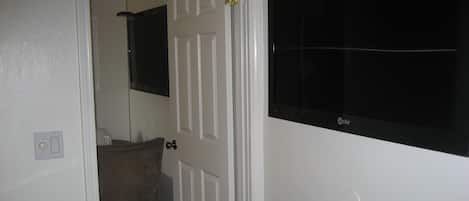 Quarto casal standard | Wi-Fi de cortesia, roupa de cama