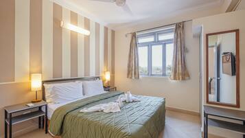 Premium bedding, minibar, in-room safe, soundproofing