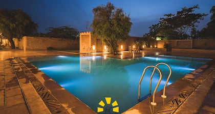 Hotel Golden Haveli