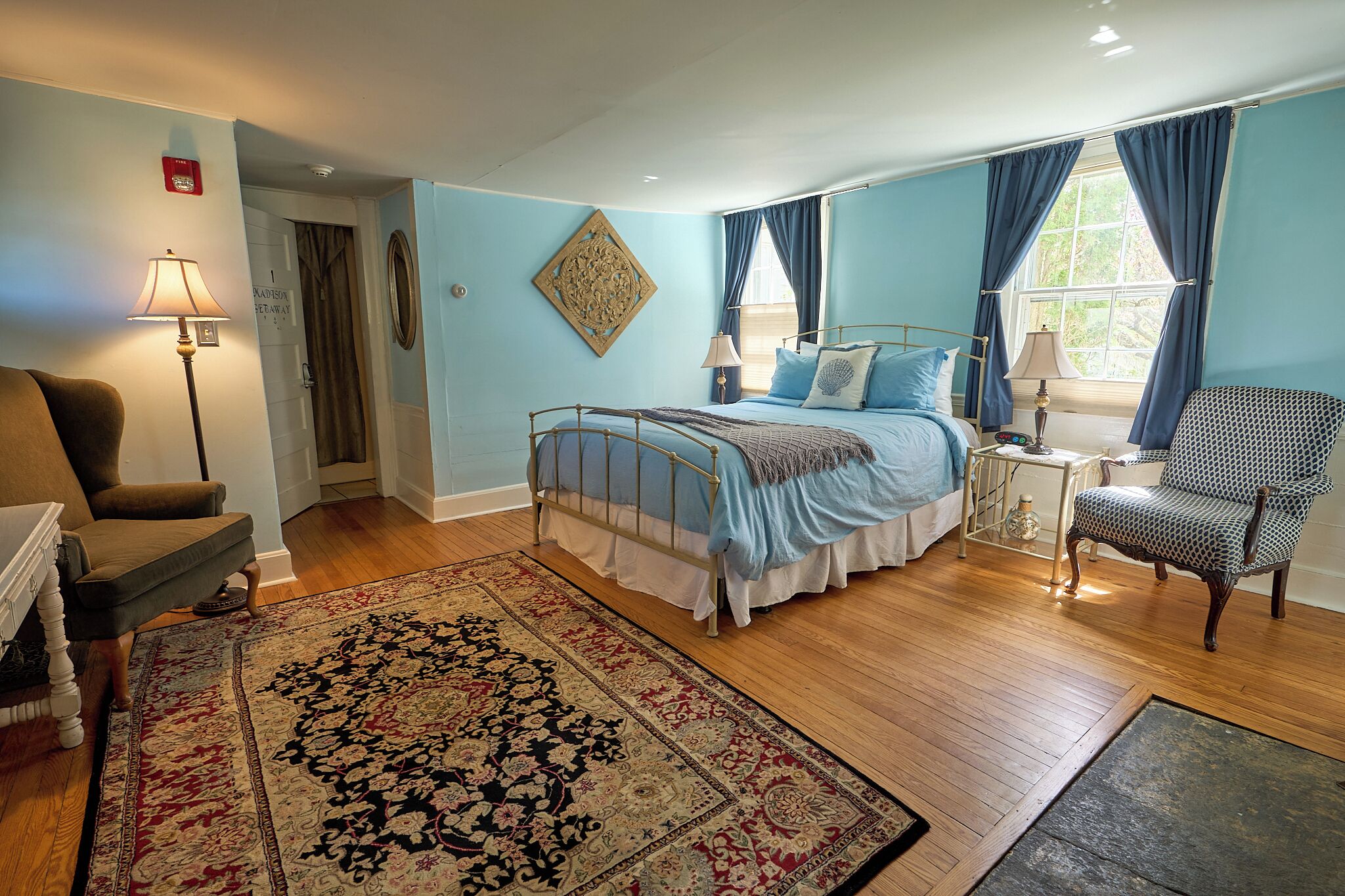 Phòng Deluxe, 1 giường cỡ queen, lò sưởi, quang cảnh thành phố | Bộ đồ giường cao cấp, truy cập Internet không dây miễn phí 