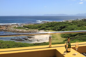 Dobbelt- eller tomannsrom – panorama | Utsikt mot strand/hav