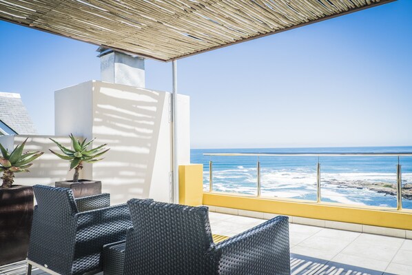 Panoramic Double or Twin Room | Balcony