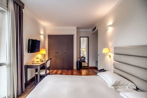 Premium bedding, minibar, in-room safe, desk