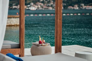 Pantai persendirian berhampiran, pengangkutan ulang-alik pantai 