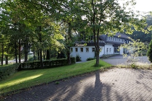 Front of property - Waldhotel Wilhelmshöhe (Freudenberg)