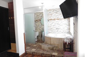 Premium-Einzelzimmer, mit Bad, zum Innenhof hin
