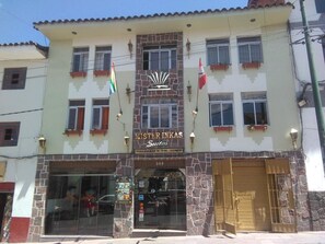 Facciata della struttura