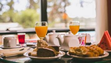 Gratis morgenmadsbuffet hver dag