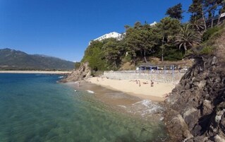 Praia particular, bar na praia 