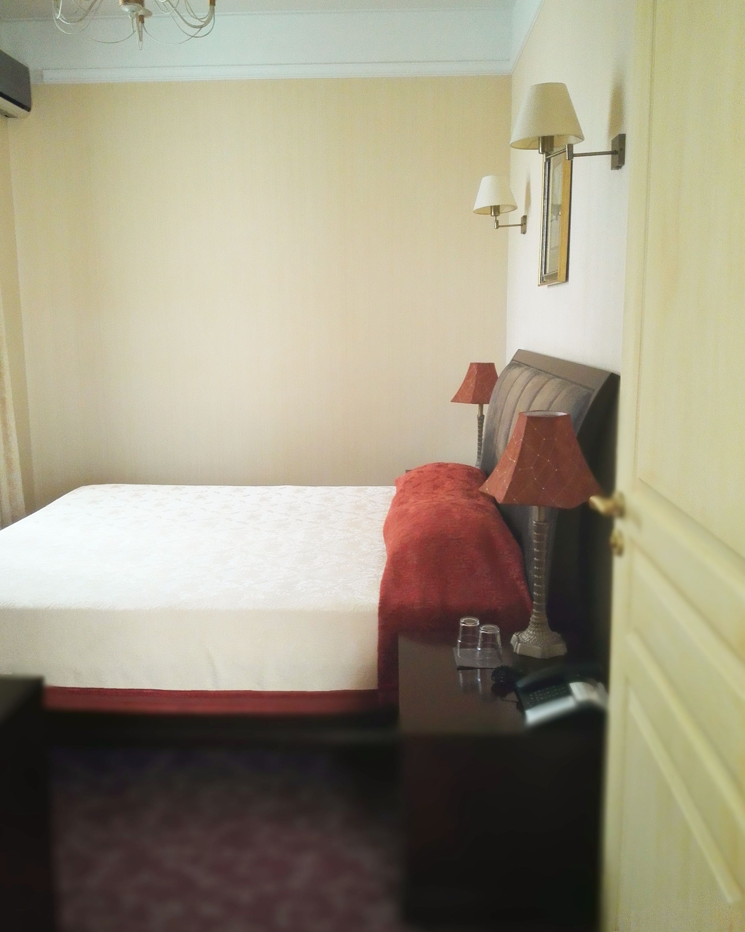 suite master | in-room safe, desk, soundproofing, iron/ironing board