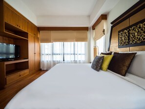3 Bedroom Pool Villa | Minibar, coffres-forts dans les chambres, décoration personnalisée