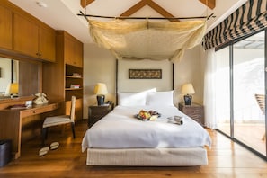 3 Bedroom Pool Villa - Outrigger Laguna Phuket Resort Villas (PHUKET)