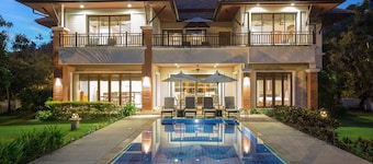 Outrigger Laguna Phuket Resort Villas