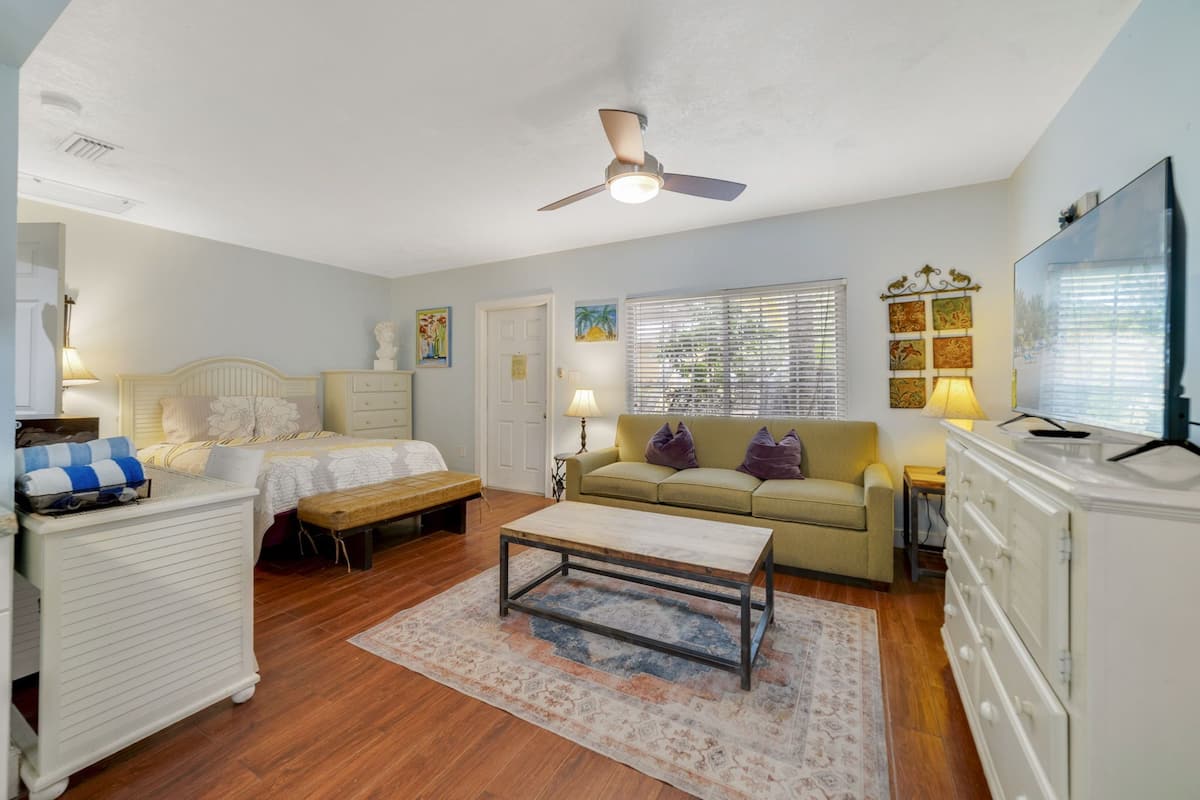 Apartment, 1 Bedroom, Non Smoking | Living area