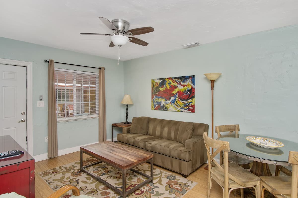 Family Apartment, 2 Bedrooms, Non Smoking | 1 bedroom, premium bedding, individually decorated