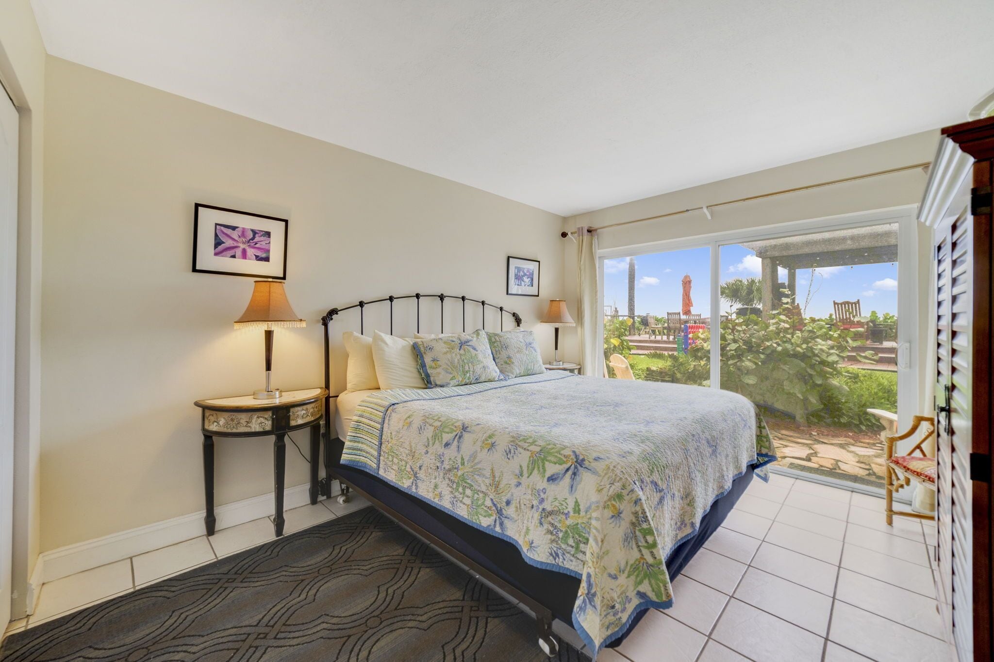 Grand Apartment, 2 Bedrooms, Oceanfront | 1 bedroom, premium bedding, individually decorated